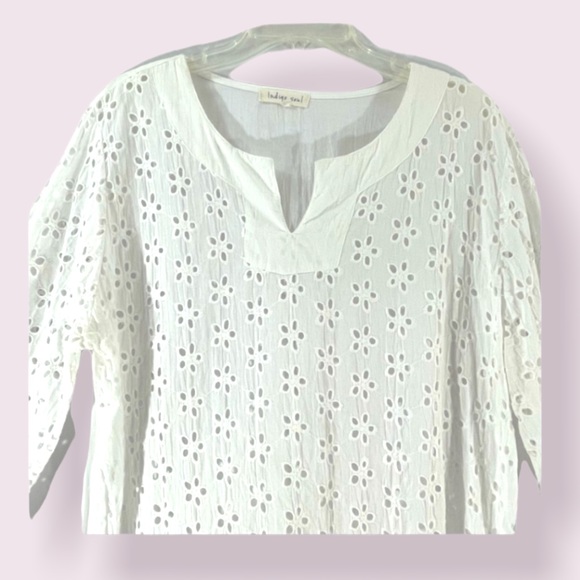 INDIGO SOUL white eyelet boho bell sleeve top EX L - Picture 3 of 11
